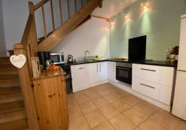 Maison de caractere de 2 chambres avec maison attenante supplementaire de 2 chambres sur un terrain prive avec piscine