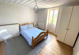 Maison de caractere de 2 chambres avec maison attenante supplementaire de 2 chambres sur un terrain prive avec piscine