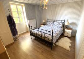 Maison de caractere de 2 chambres avec maison attenante supplementaire de 2 chambres sur un terrain prive avec piscine