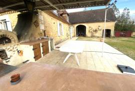 Charmante maison en pierre a vendre dans le Perigord Noir