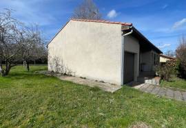 Jolie villa avec jardin situee dans un lotissement calme