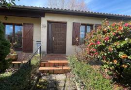 Jolie villa avec jardin situee dans un lotissement calme