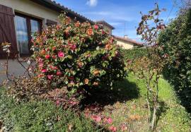 Jolie villa avec jardin situee dans un lotissement calme