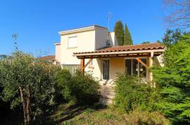 4 room, 91m2 House for sale in Beziers - 235 000 € *