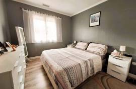 5 room, 115m2 Villa for sale in Saint genis des fontaines - 349 000 € *