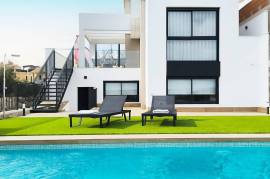 VILLAS DE OBRA NUEVA EN LA FINCA GOLF