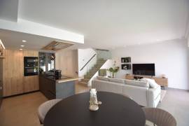 MODERN 4 BEDROOM VILLA WITH SWIMMING POOL IN LA FINCA GOLF RESORT