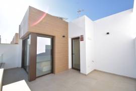 MODERN 4 BEDROOM VILLA WITH SWIMMING POOL IN LA FINCA GOLF RESORT