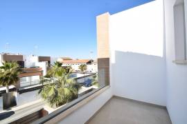 MODERN 4 BEDROOM VILLA WITH SWIMMING POOL IN LA FINCA GOLF RESORT
