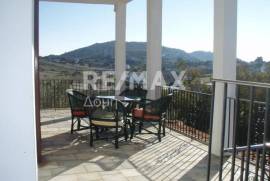 Villa 300 sq.m for sale