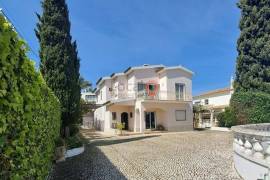 House for sale in the D. Ana beach area