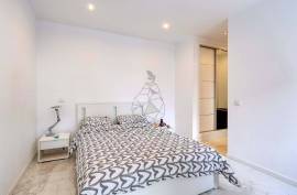 2 bedroom villa with backyard in the riverside area of Portimão