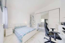 Renovated Typical 2 Bedroom Villa with Terrace in Portimão