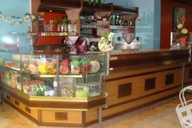 Café - Commercial establishment with 80m² on the outskirts of the city