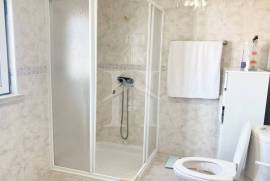 Moradia T4 com 8 415m2 de terreno em Reguengo Grande, Lourinhã