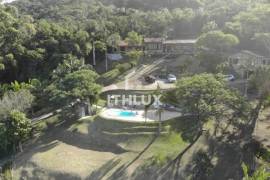 Farm/ House, For Sale, 38.600m2, Furnished, 4 Bedrooms, 4 Suites, 5 Bathrooms, 8 Vacancies, Near the Sea, Garopaba/ SC