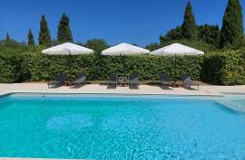Modern 3-bed Mediterranean Living in Vale de Judeu
