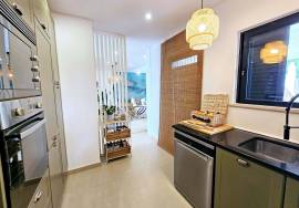 Modern 3-bed Mediterranean Living in Vale de Judeu
