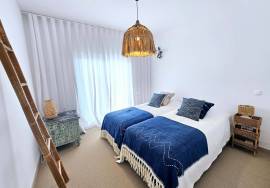 Modern 3-bed Mediterranean Living in Vale de Judeu