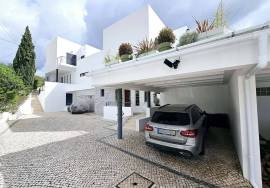 Modern 3-bed Mediterranean Living in Vale de Judeu