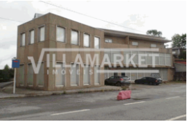 2 stall stores with 866 m2 located on the ground floor and 1st floor for commerce located in Santo Tirso