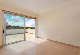 3 bedroom villa consisting of 2 floors with 435 m2 of land located in Cercados, 13 kms from Tavira