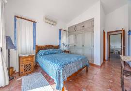 Detached 3 bedroom, one level home with pool, gardens and magnificent views . Near Moncarapacho Detached 3 bedroom, one level home with pool, gardens and magnificent views . Near Moncarapacho