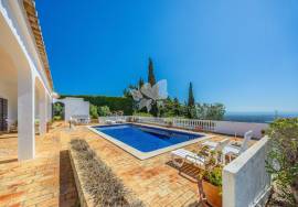 Detached 3 bedroom, one level home with pool, gardens and magnificent views . Near Moncarapacho Detached 3 bedroom, one level home with pool, gardens and magnificent views . Near Moncarapacho