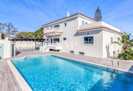 Luxury Villa with 7 Bedrooms, Pool and Large Basement in Escaxinas - Almancil