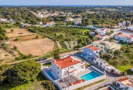 Luxury Villa with 7 Bedrooms, Pool and Large Basement in Escaxinas - Almancil
