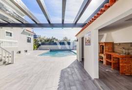 Luxury Villa with 7 Bedrooms, Pool and Large Basement in Escaxinas - Almancil