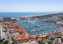 Commercial space in the marina of Vilamoura