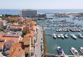 Commercial space in the marina of Vilamoura