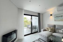 Renovated 0+1 bedroom apartment inserted in a gated community in Quinta do Lago