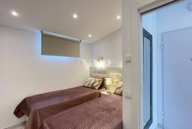Renovated 0+1 bedroom apartment inserted in a gated community in Quinta do Lago
