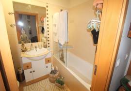 2 bedroom apartment with garage in central area of Tunis
