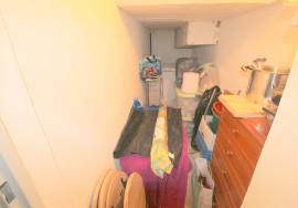 2 bedroom apartment with garage in central area of Tunis