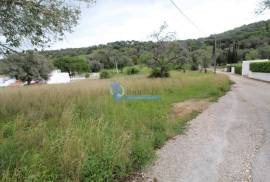 Plot of land for construction in central area of Arão- Mexilhoeira Grande