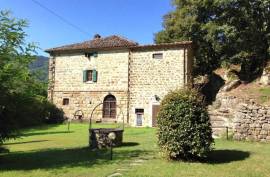 Estate with Multiple Properties for Sale In Cortona Tuscany