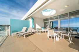 Luxury 3 Bed Apartment For Sale in El Higueron Resort Fuengirola