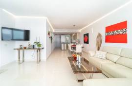 Luxury 3 Bed Apartment For Sale in El Higueron Resort Fuengirola