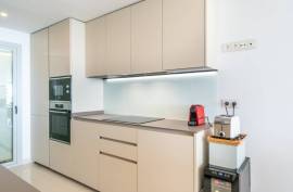 Luxury 3 Bed Apartment For Sale in El Higueron Resort Fuengirola
