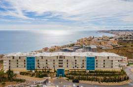Luxury 3 Bed Apartment For Sale in El Higueron Resort Fuengirola