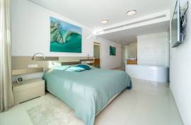 Luxury 3 Bed Apartment For Sale in El Higueron Resort Fuengirola