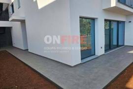 New 3 Bedroom House in Private Condominium | Câmara de Lobos