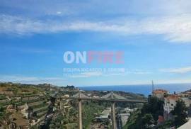 New 3 Bedroom House in Private Condominium | Câmara de Lobos