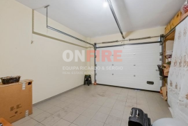 Semi-Detached House with Sea View and Private Area | Santa Cruz
