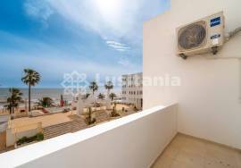 2 Bedroom Apartment Quarteira Sea Front