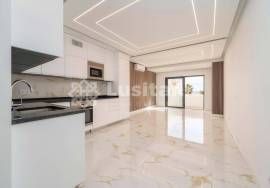 2 Bedroom Apartment Quarteira Sea Front