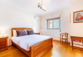Sea View Villa in Nazaré – A Tranquil Refuge